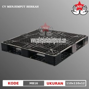 Pallet Plastik Baru MB16